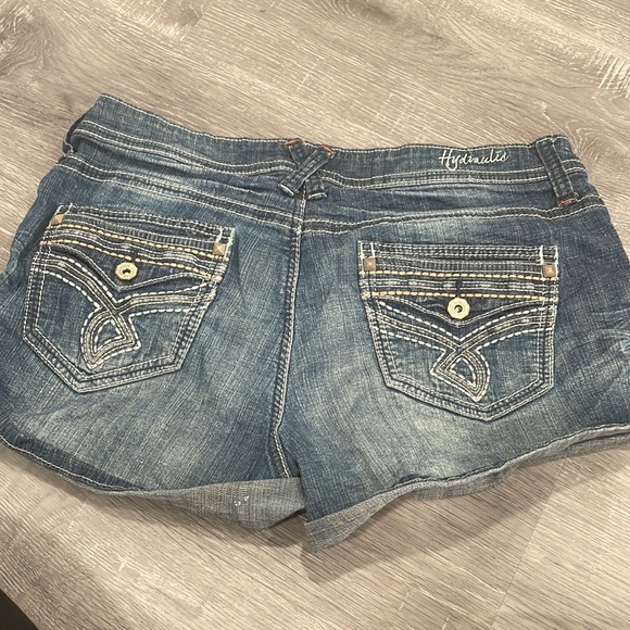 Jean Shorts - Picture 3 of 3